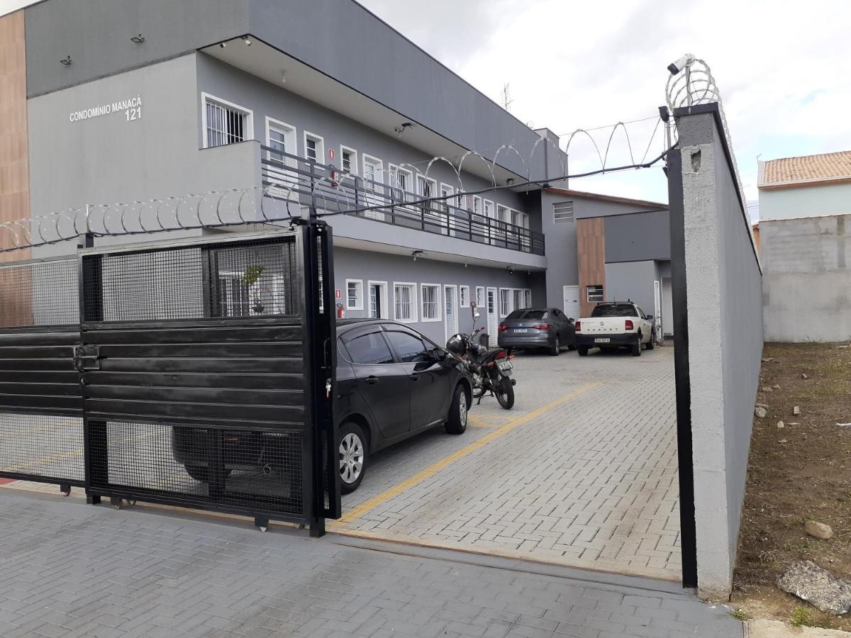 平达莫尼扬加巴Loft 2 Completo Ar Canais Assinat Garagem Internet Prox Aparecida E Industrias公寓 外观 照片